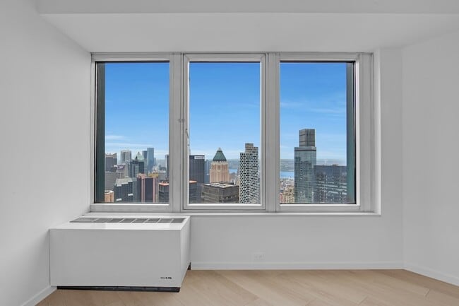 Building Photo - 150-156 W 56th St