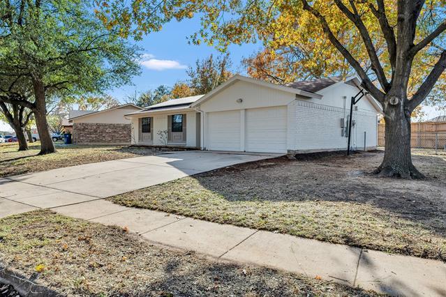 Building Photo - 121 Quail Creek Dr