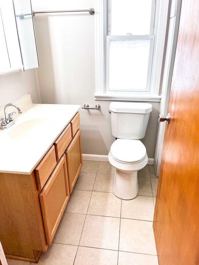 Foto del edificio - 2 bed 1 bath home