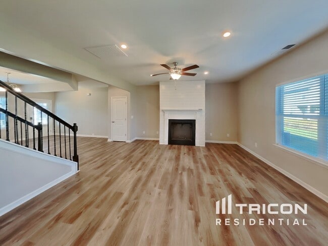 Building Photo - 3726 Pelham Wood Dr