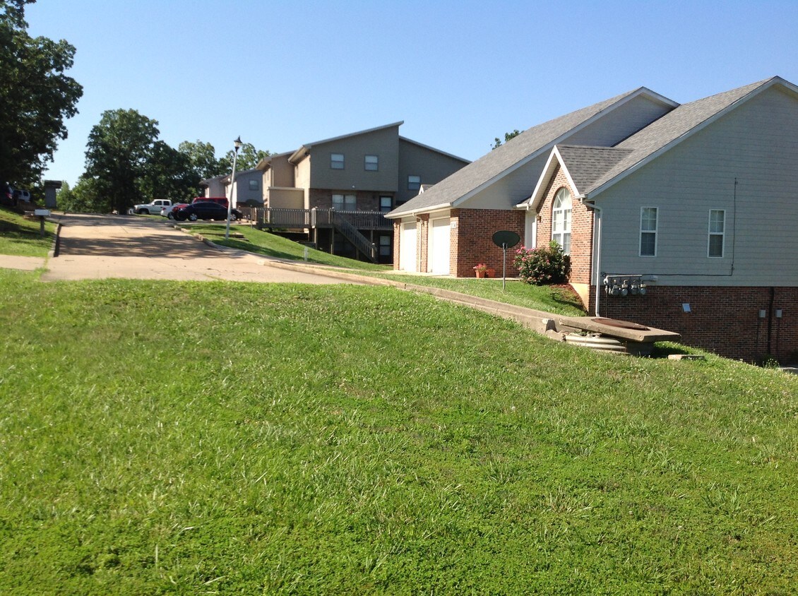 Primary Photo - 2114 Millbrook Ct
