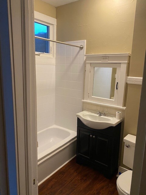 Bath - 124 N Main St