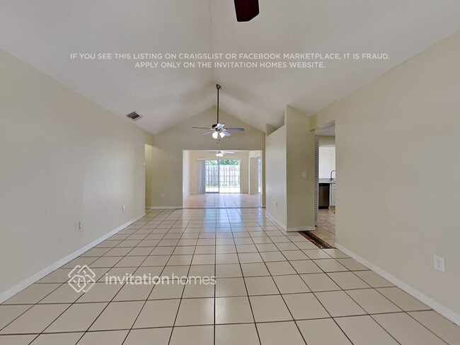 Building Photo - 15671 SW 143rd Ave