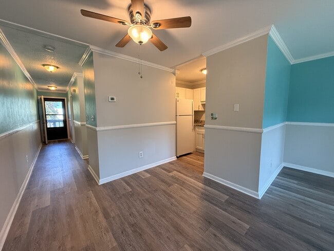 Foto del edificio - 7700 Porcher Dr