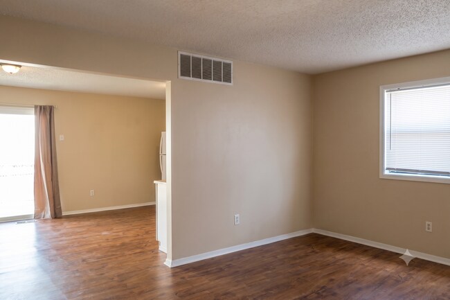 Foto del edificio - Spacious 3 Bedroom