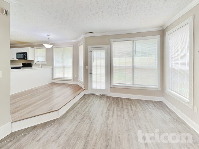 Foto del edificio - 3520 Willow Tree Cir
