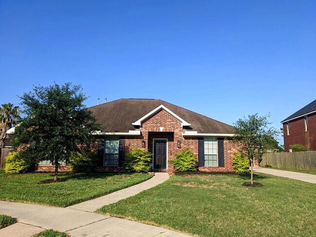 Building Photo - 3207 Hereford Cir