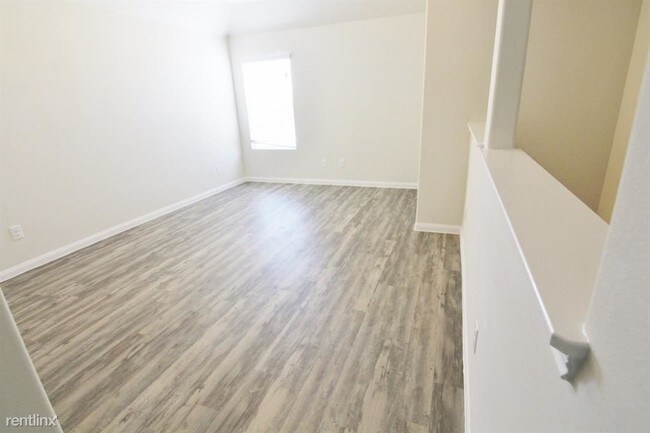 Building Photo - 4 br, 2.5 bath House - 24238 Ravenna Oaks Ct