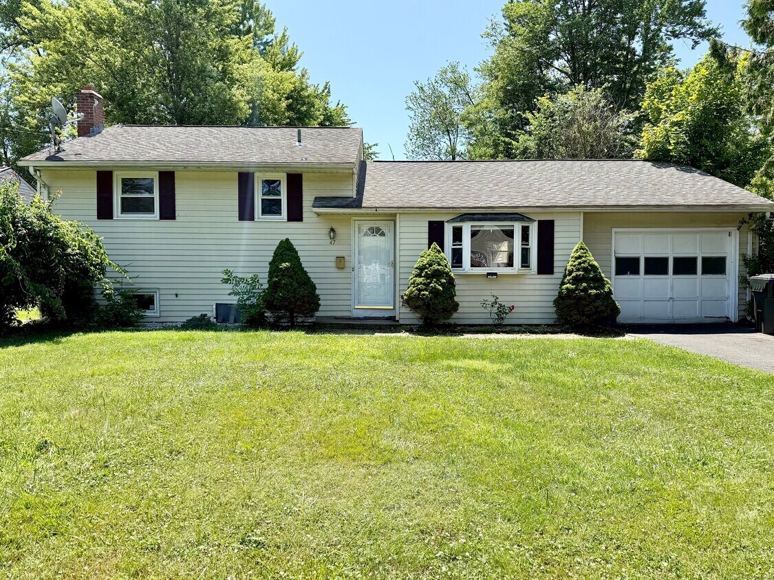 Foto principal - 47 Beechwood Rd