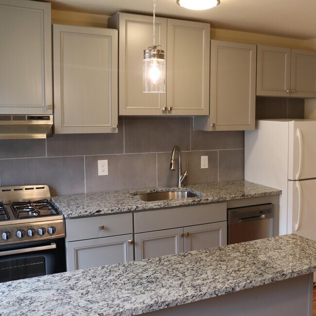 Foto del edificio - 66 Manor Dr