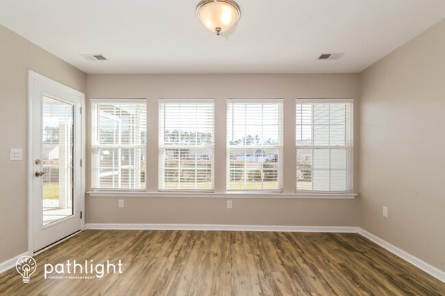 Foto del edificio - 1220 Palm Crossing Dr, Little River, SC, 2...