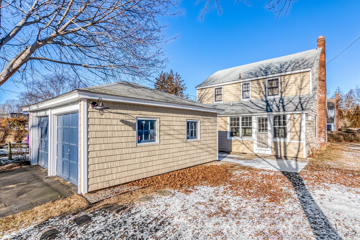 250 Bradley St, Madison, CT 06443 House Rental in Madison, CT