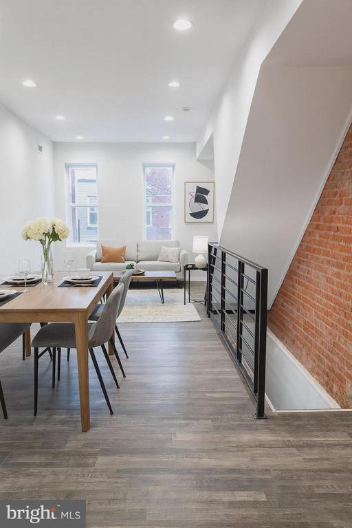 Foto del edificio - 1911 N Lawrence St