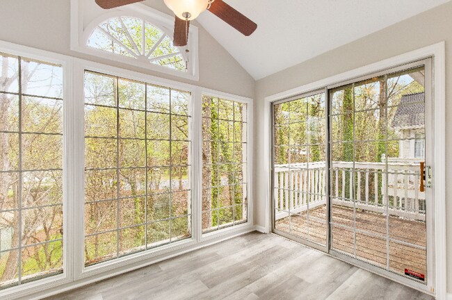 Foto del edificio - 204 Countryside Ln