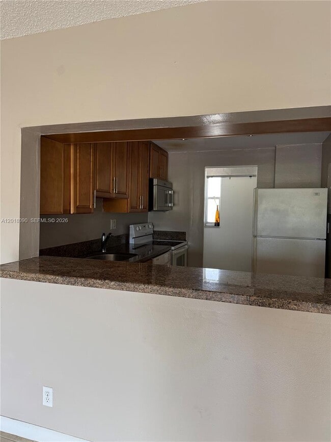 Foto del edificio - 8020 N Colony Cir