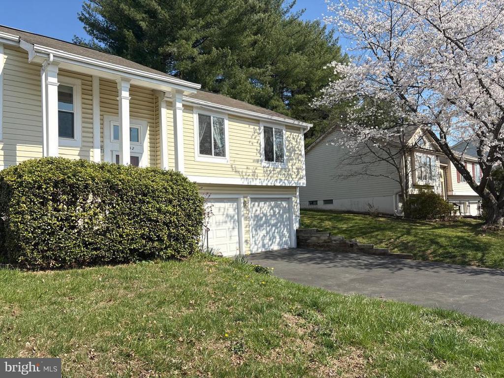 Primary Photo - 12332 Stoney Bottom Rd