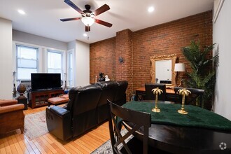 Building Photo - 114 Trenton St