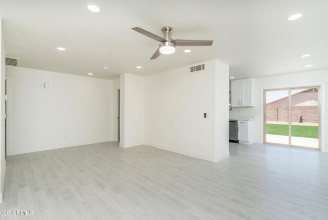 Building Photo - 17901 N Lupine Trail