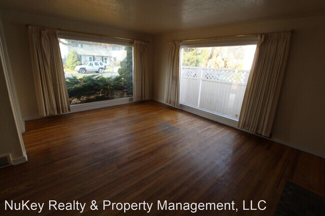 Building Photo - 4 br, 2 bath House - 4004 N Cedar St.