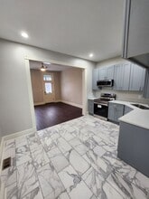 Building Photo - 4240 Norfolk Ave