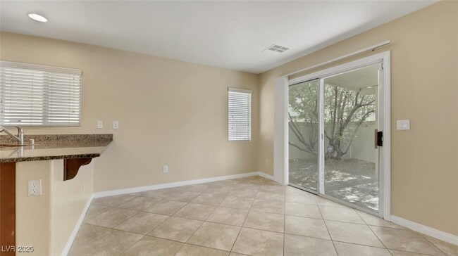 Building Photo - 6825 Bayberry Creek Ave