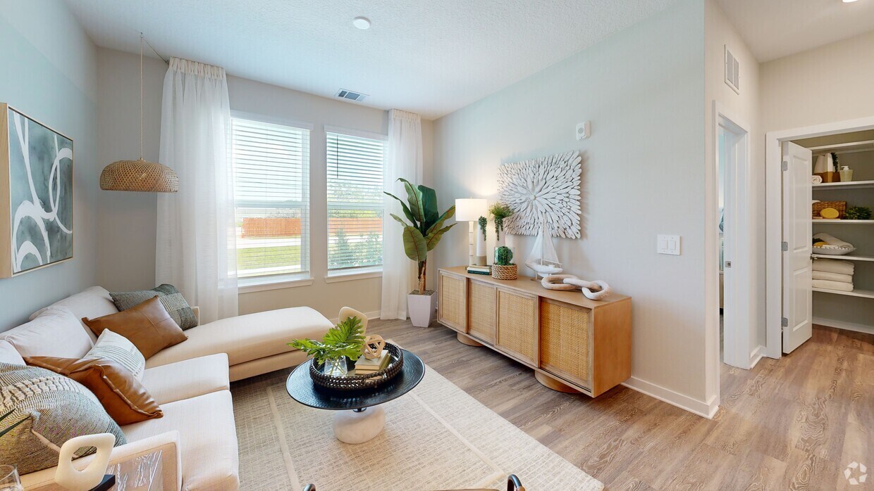 Photo - Isla Palmetto Apartments