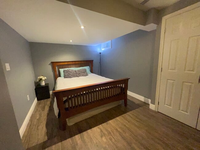 Building Photo - 20 Citronella Ln