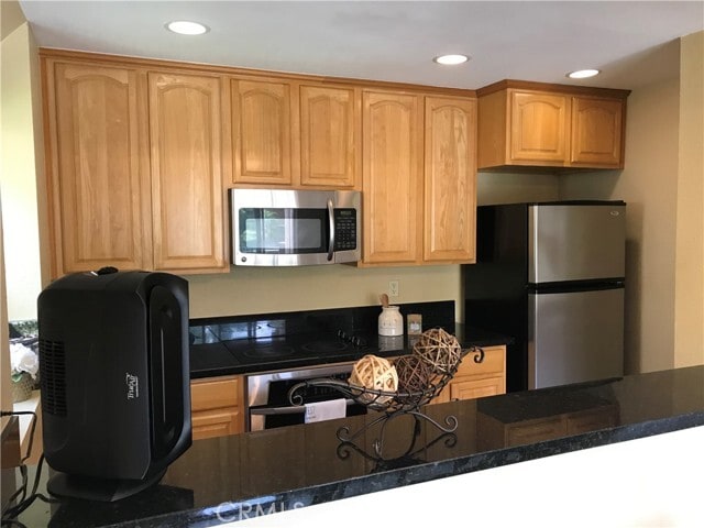 Building Photo - 8533 Villa La Jolla Dr