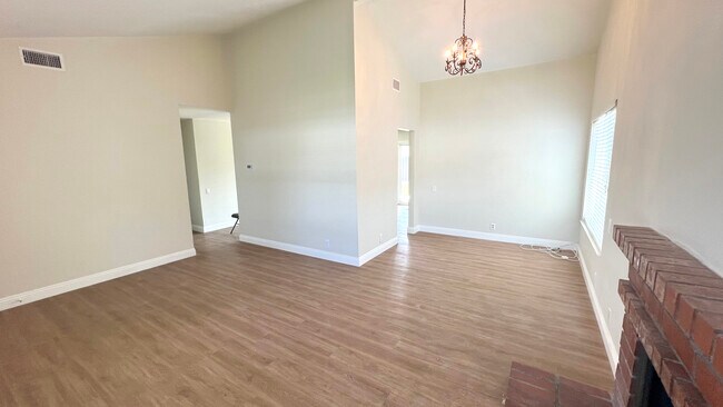 Foto del edificio - 5708 Damon St