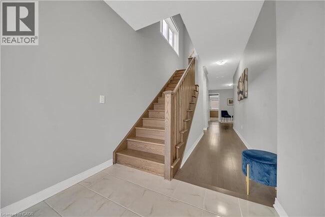 Building Photo - 22 Rustic Oak Trl