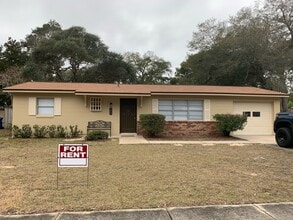 Building Photo - 1055 Greco Rd