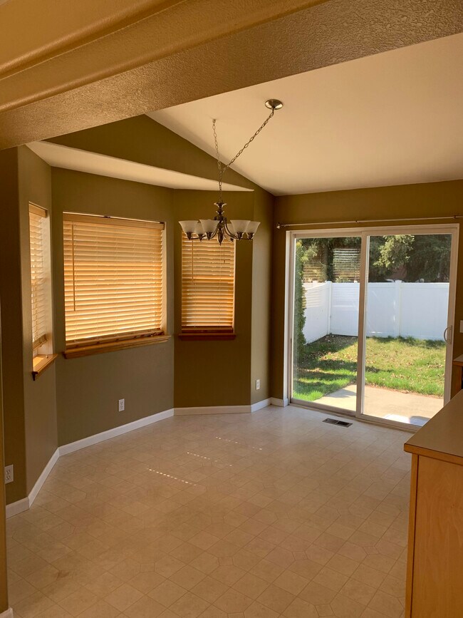 Foto del edificio - 843 N Doryport Ct