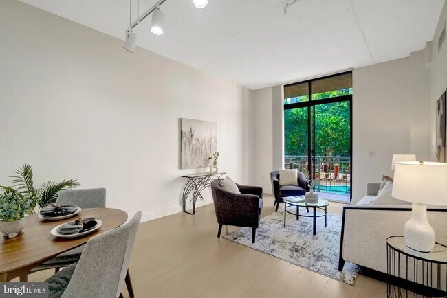 Sala de estar - 1201 N Garfield St