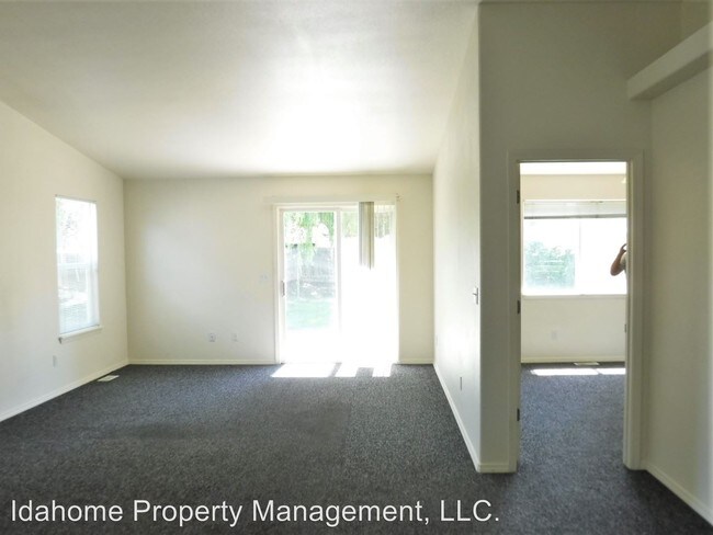 Building Photo - 2 br, 2 bath House - 1311 Diamond Ct