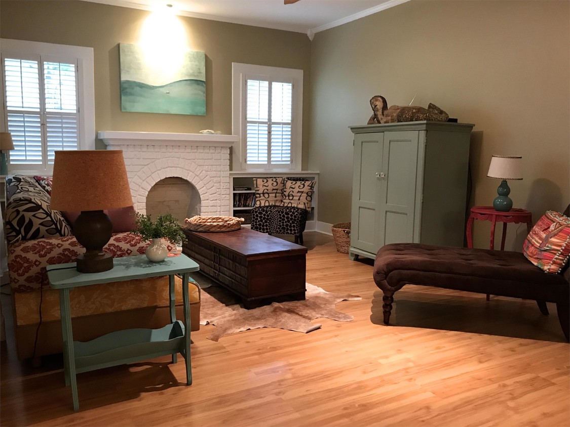 Primary Photo - 1307 Kenwood Dr