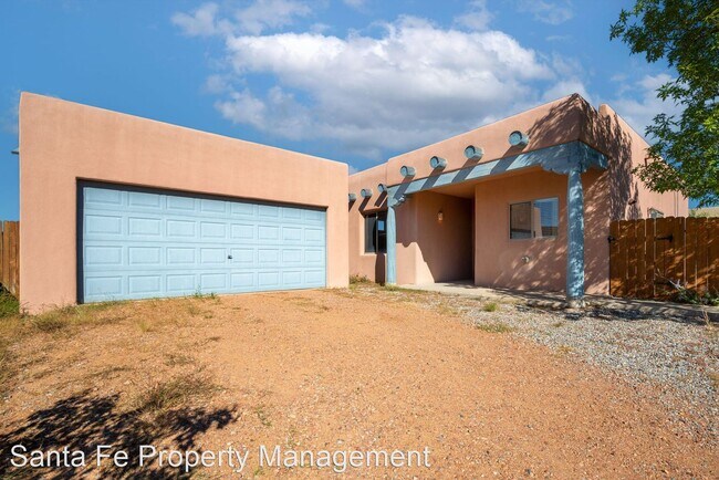 Foto del edificio - 2 br, 2 bath House - 6345 Milagro Luna