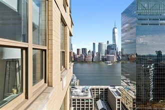 Building Photo - 88 Morgan St