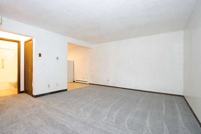 Building Photo - Autumn Manor Apartments – Doylestown, Ohio