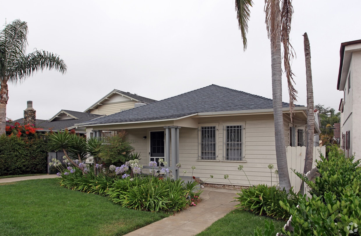 Primary Photo - 3766-3770 1st Ave