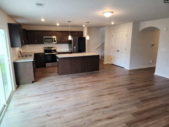 Building Photo - 1754 Farshaw Way