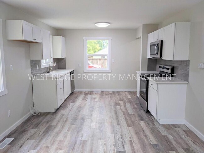 Foto del edificio - 9027 SE 36th Ave