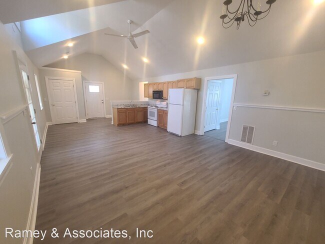Foto del edificio - 2 br, 1 bath House - 410 Evergreen Road