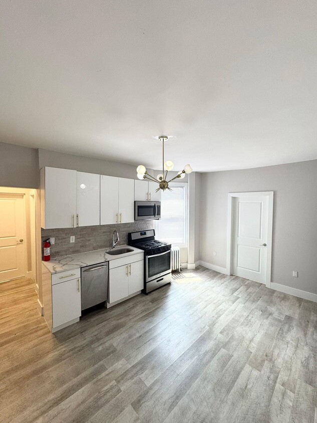 Primary Photo - 508 67th St