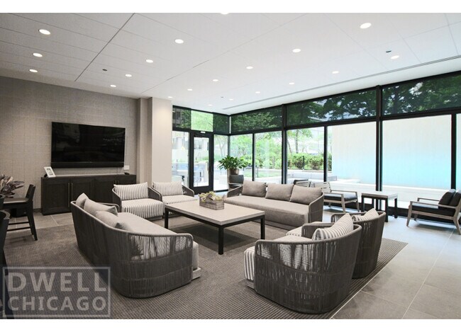 Building Photo - 303 E Wacker Dr