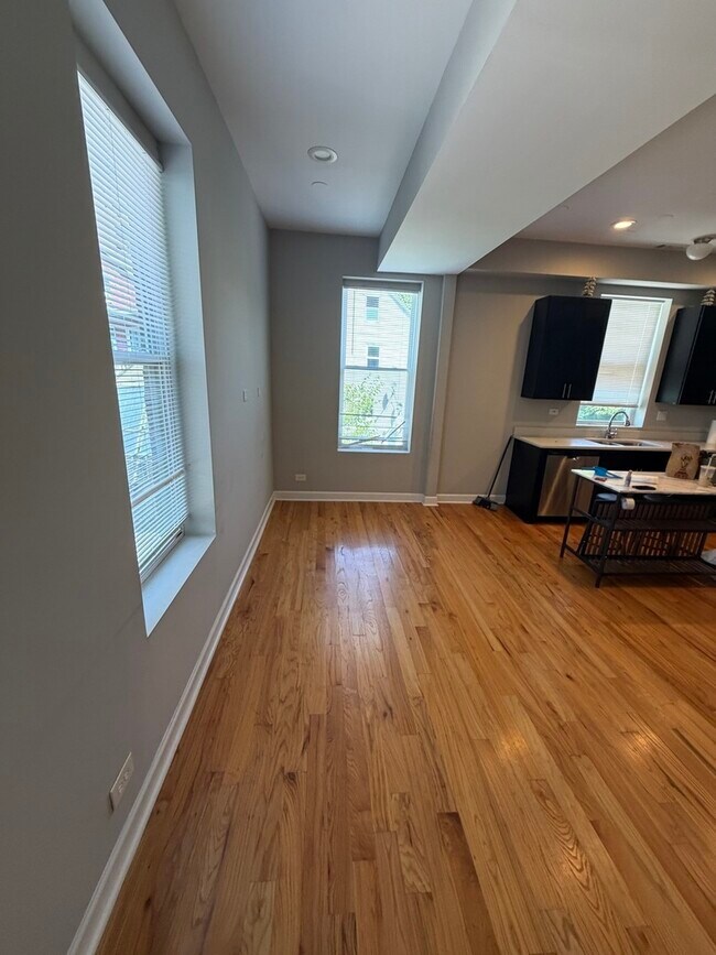 Foto del edificio - 2724 W 16th St