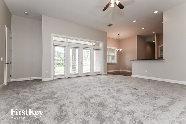Building Photo - 2528 Iris Ann Dr