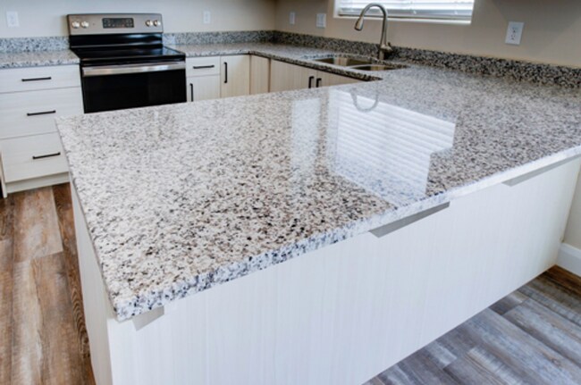 Foto del edificio - Brand new 3 bedroom, 2.5 bath townhome in Cedar City