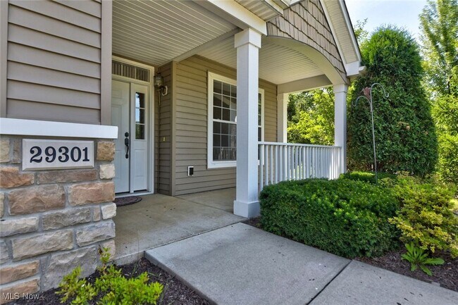 Foto del edificio - 29301 Hummingbird Cir
