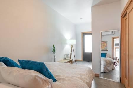 Foto del edificio - 5926 N Albina Ave