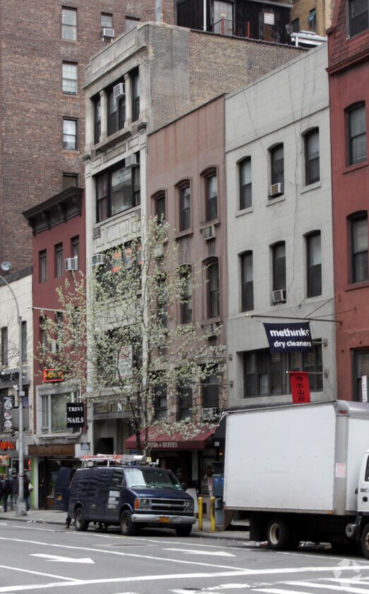 Building Photo - 341 Lexington Ave